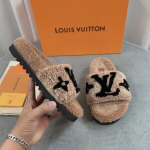 LOUIS VUITTON PASEO FLAT COMFORT MULE - S125