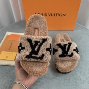 LOUIS VUITTON PASEO FLAT COMFORT MULE - S125