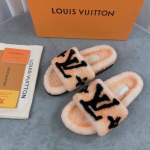 LOUIS VUITTON PASEO FLAT COMFORT MULE - S126