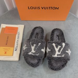 LOUIS VUITTON PASEO FLAT COMFORT MULE - S127