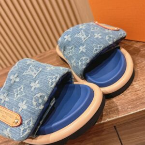 LOUIS VUITTON POOL PILLOW FLAT COMFORT MULE - S045