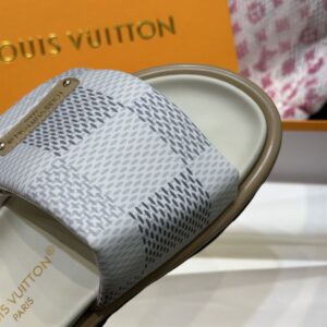 LOUIS VUITTON POOL PILLOW FLAT COMFORT MULE - S049