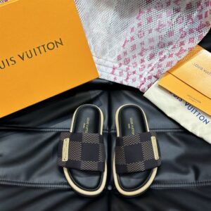 LOUIS VUITTON POOL PILLOW FLAT COMFORT MULE - S050