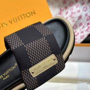 LOUIS VUITTON POOL PILLOW FLAT COMFORT MULE - S050