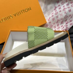 LOUIS VUITTON POOL PILLOW FLAT COMFORT MULE - S051