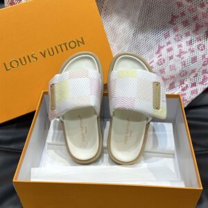 LOUIS VUITTON POOL PILLOW FLAT COMFORT MULE - S052