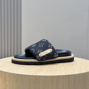 LOUIS VUITTON POOL PILLOW FLAT COMFORT MULE - S055