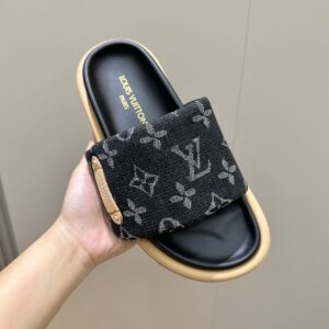 LOUIS VUITTON POOL PILLOW FLAT COMFORT MULE - S055