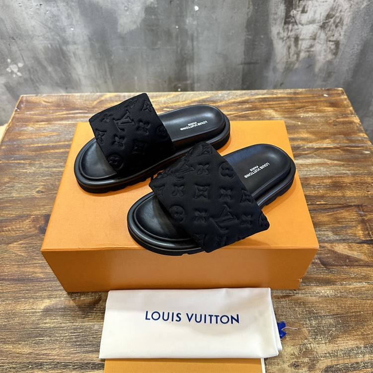 LOUIS VUITTON POOL PILLOW FLAT COMFORT MULE - S105