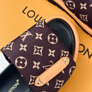 LOUIS VUITTON POOL PILLOW FLAT COMFORT MULE - S114