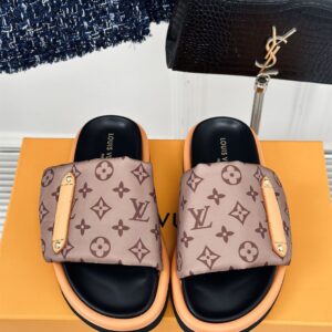 LOUIS VUITTON POOL PILLOW FLAT COMFORT MULE - S116