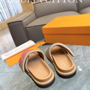 LOUIS VUITTON POOL PILLOW FLAT COMFORT MULE - S129