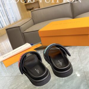 LOUIS VUITTON POOL PILLOW FLAT COMFORT MULE - S130