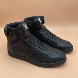 LOUIS VUITTON RIVOLI SNEAKER BOOT BLACK - L130