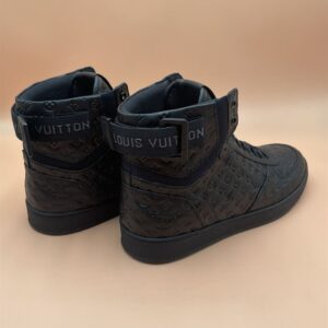 LOUIS VUITTON RIVOLI SNEAKER BOOT BLACK - L130