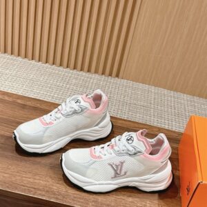 LOUIS VUITTON RUN 55 SNEAKER PINK - L116