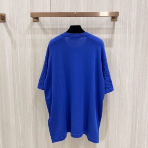 LOUIS VUITTON SHORT-SLEEVED SIGNATURE CREWNECK - V057