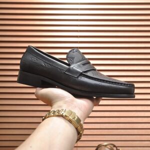 LOUIS VUITTON SORBONNE LOAFER - T046