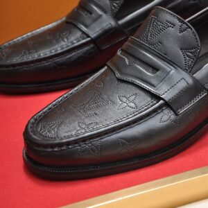 LOUIS VUITTON SORBONNE LOAFER - T046