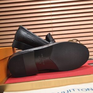 LOUIS VUITTON SORBONNE LOAFER - T046