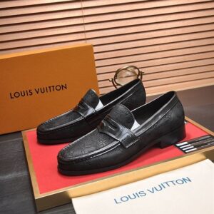 LOUIS VUITTON SORBONNE LOAFER - T047