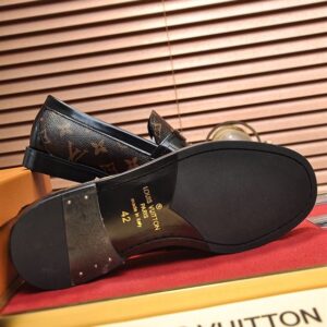 LOUIS VUITTON SORBONNE LOAFER - T051