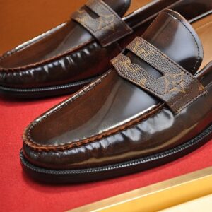 LOUIS VUITTON SORBONNE LOAFER - T054