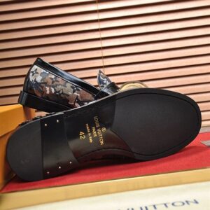 LOUIS VUITTON SORBONNE LOAFER - T057