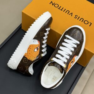 LOUIS VUITTON TIME OUT SNEAKER - L101