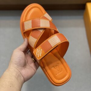 LOUIS VUITTON VENICE MULE - S037