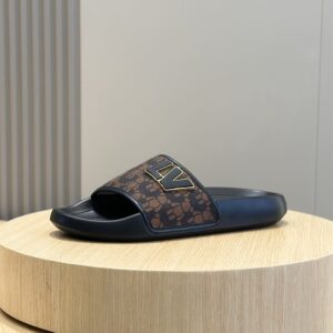 LOUIS VUITTON WATERFRONT MULE - S088