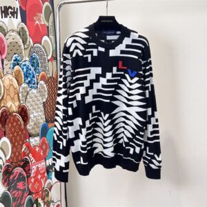 LOUIS VUITTON WOOL PULLOVER SWEATER - J046