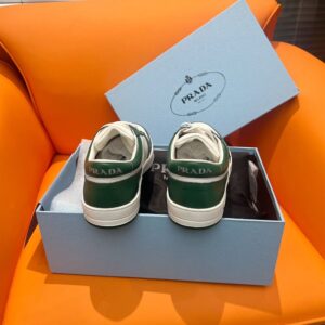 PRADA DOWNTOWN LEATHER SNEAKERS WHITE GREEN - P029