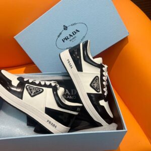 PRADA DOWNTOWN PATENT LEATHER SNEAKERS WHITE BLACK - P031