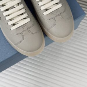 PRADA LEATHER SNEAKERS PUMICE STONE - P048