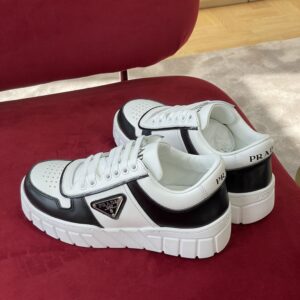 PRADA VOLUMINOUS SNEAKERS WHITE BLACK - P062