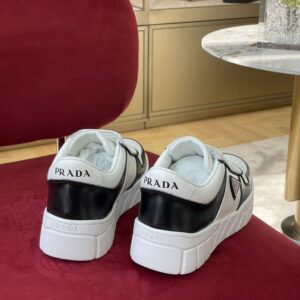 PRADA VOLUMINOUS SNEAKERS WHITE BLACK - P062