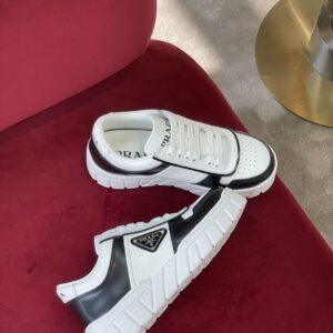 PRADA VOLUMINOUS SNEAKERS WHITE BLACK - P062