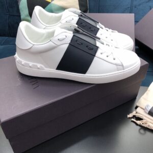 VALENTINO CALFSKIN OPEN SNEAKER - TM034