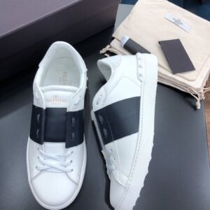 VALENTINO CALFSKIN OPEN SNEAKER - TM034