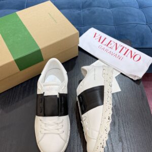 VALENTINO GARAVANI OPEN FOR A CHANGE SNEAKERS - TM043