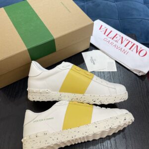 VALENTINO GARAVANI OPEN FOR A CHANGE SNEAKERS - TM047