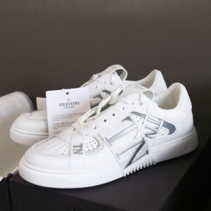 VALENTINO LOW-TOP CALFSKIN VL7N SNEAKER WITH BANDS - TM033