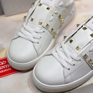 VALENTINO ROCKSTUD UNTITLED SNEAKER - TM031