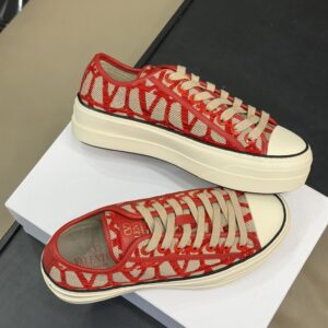 VALENTINO TOILE ICONOGRAPHE TOTALOOP LOW-TOP SNEAKER - TM020