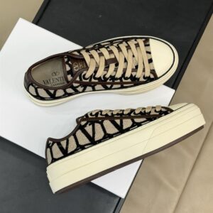 VALENTINO TOILE ICONOGRAPHE TOTALOOP LOW-TOP SNEAKER - TM021