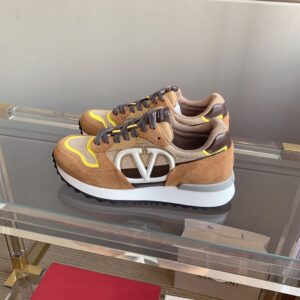 VALENTINO VLOGO PACE LOW-TOP SNEAKER IN SPLIT LEATHER FABRIC AND CALF LEATHER - TM024