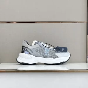 LOUIS VUITTON RUN 55 SNEAKERS IN GREY - L151