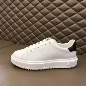 LOUIS VUITTON TIME OUT TRAINERS - L153