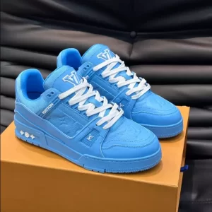 LOUIS VUITTON TRAINER SNEAKERS IN BLUE - L154